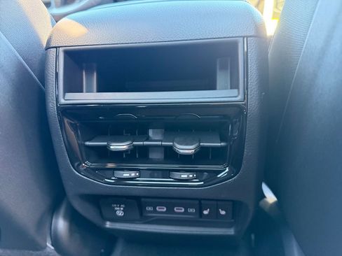 New 2026 Jeep Grand Cherokee Limited AWD/4WD image 16