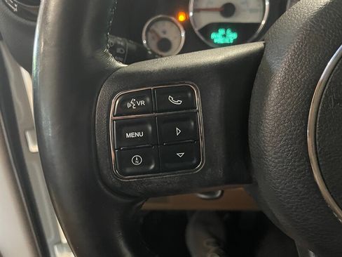 Used 2012 Jeep Wrangler Rubicon w/ PWR Convenience Group AWD/4WD image 11