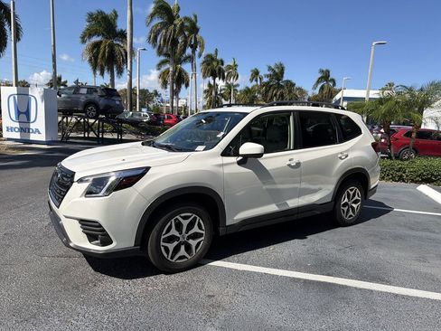 Used 2022 Subaru Forester Premium w/ Popular Package #2 image 4