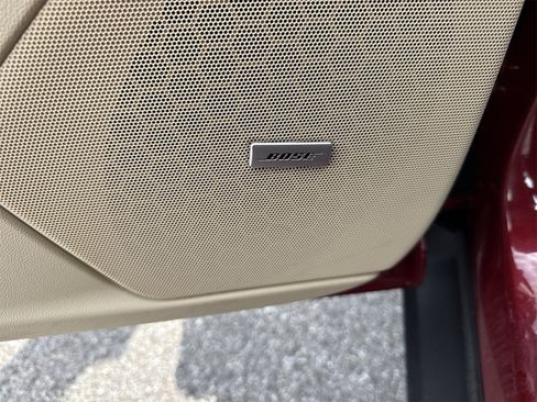 Used 2017 Cadillac XT5 Luxury w/ Driver Awareness Package image 39