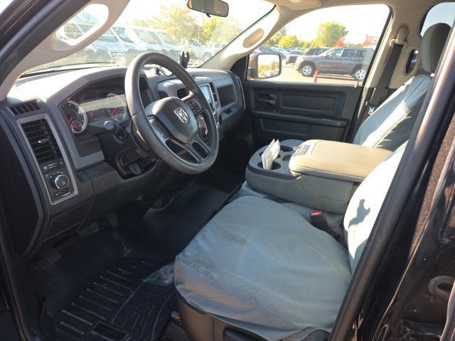 Used 2017 RAM 1500 Express AWD/4WD image 10