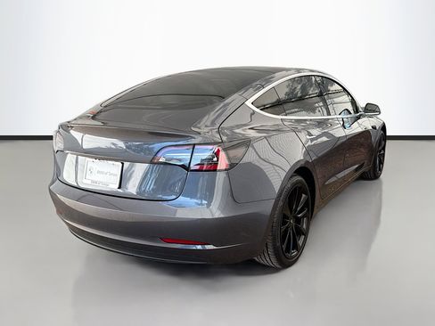 Used 2020 Tesla Model 3 Standard Range Plus image 3