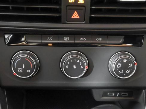 Used 2023 Volkswagen Jetta Sport FWD image 31