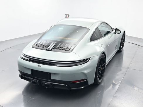 Certified 2026 Porsche 911 Carrera GTS RWD image 39