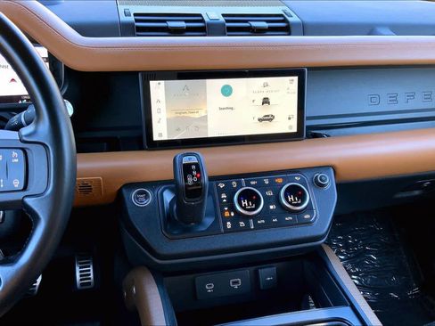 Used 2021 Land Rover Defender 90 X image 6