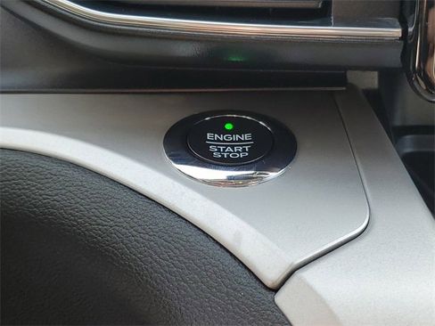 Used 2020 Ford Explorer XLT w/ Equipment Group 202A image 22