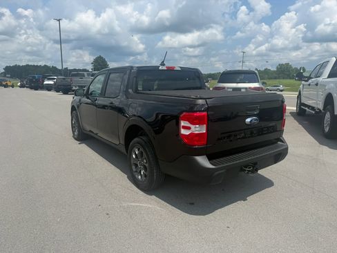 Used 2022 Ford Maverick XLT FWD image 3
