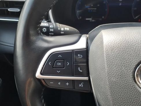 Used 2023 Toyota Highlander Limited AWD/4WD image 10