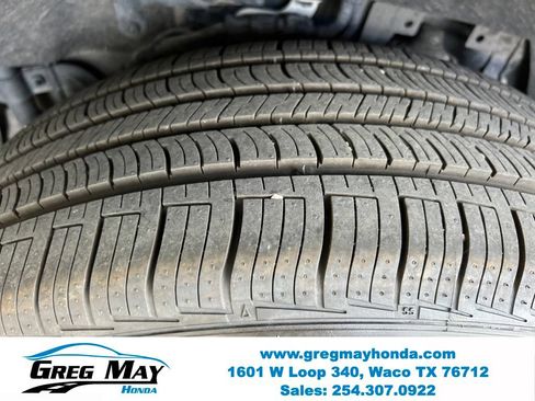 Used 2024 Nissan Rogue SV FWD image 10