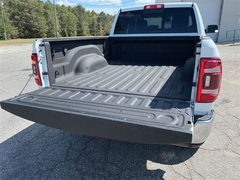 Used 2022 RAM 2500 Laramie image 15