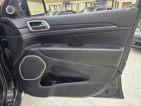 Used 2014 Jeep Grand Cherokee Summit image 40