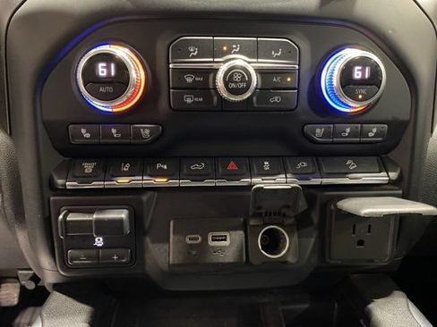 Used 2021 GMC Sierra 2500 AT4 w/ AT4 Premium Plus Package AWD/4WD image 15