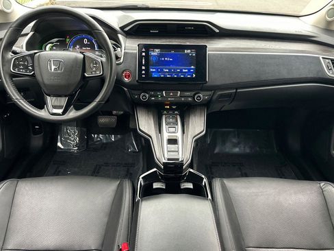 Certified 2019 Honda Clarity Touring image 9