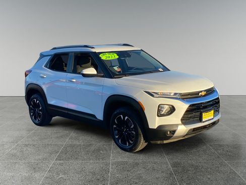 Used 2023 Chevrolet TrailBlazer LT w/ Convenience Package AWD/4WD image 7