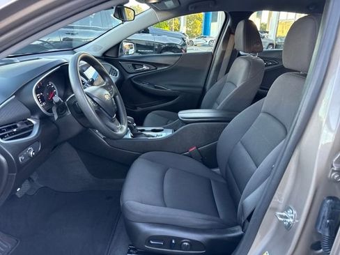 Certified 2023 Chevrolet Malibu LT image 9
