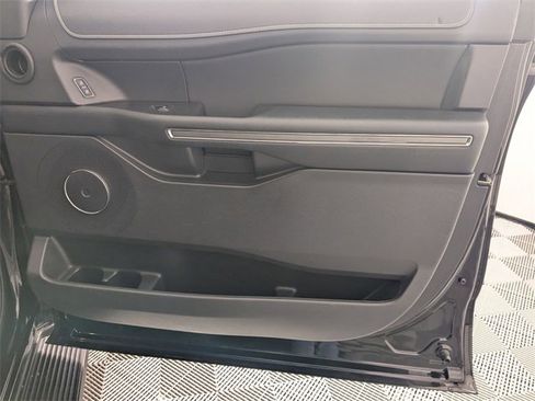 Used 2024 Ford Expedition Max XLT image 37