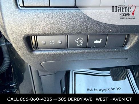 Certified 2024 Nissan Rogue SV w/ SV Premium Package AWD/4WD image 15