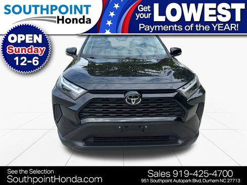 Used 2025 Toyota RAV4 XLE AWD/4WD image 2