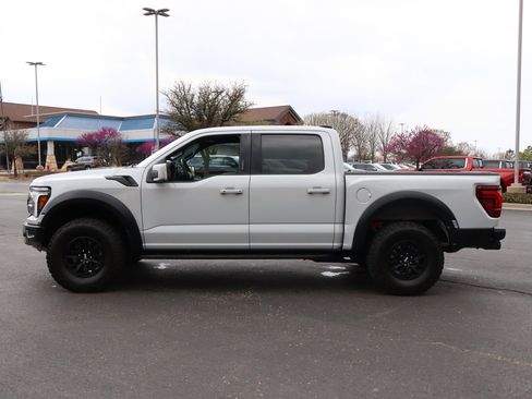 Used 2024 Ford F150 Raptor image 40