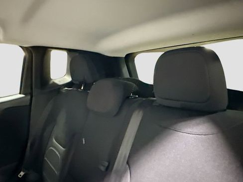 Used 2019 Jeep Renegade Latitude w/ Cold Weather Group AWD/4WD image 21