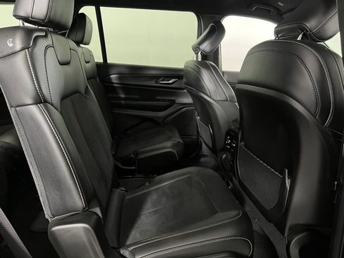 Certified 2025 Jeep Grand Cherokee L Altitude image 28