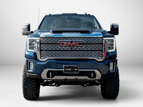 Used 2021 GMC Sierra 3500 Denali w/ Technology Package AWD/4WD image 3