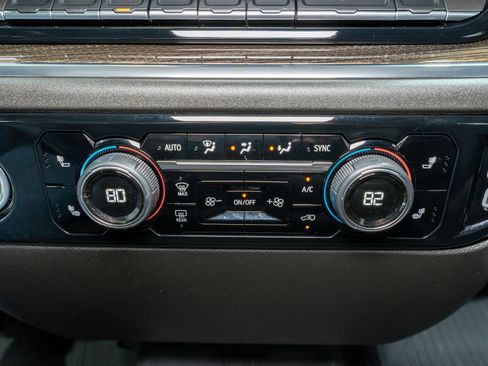 Used 2024 Chevrolet Silverado 1500 LT w/ Z71 Off-Road Package image 22