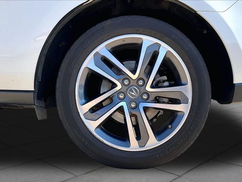 Used 2017 Acura MDX w/ Advance Package AWD/4WD image 10