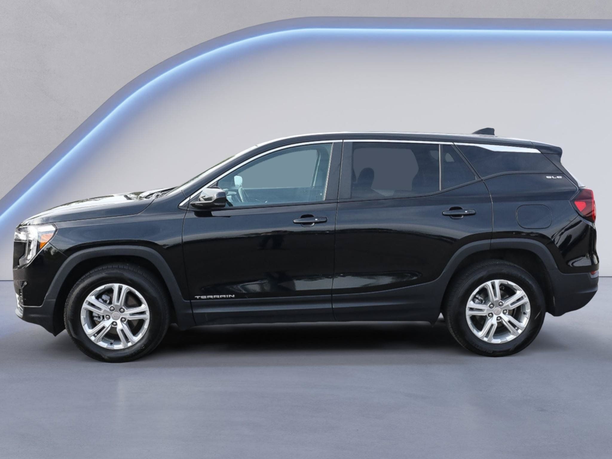 Used 2024 GMC Terrain SLE AWD/4WD image 3
