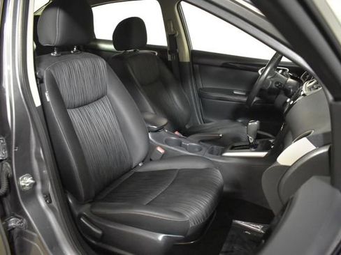 Used 2019 Nissan Sentra SV FWD image 32