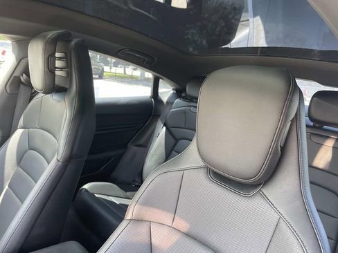 Used 2021 Porsche Taycan RWD image 22