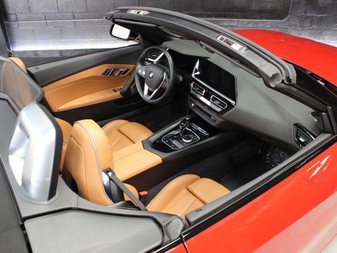 Used 2022 BMW Z4 sDrive30i w/ Driving Assistance Package image 44