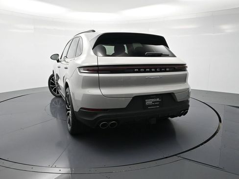 Certified 2024 Porsche Cayenne S image 27