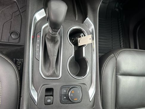 Used 2023 Chevrolet Traverse LT w/ LPO, Floor Liner Package AWD/4WD image 20