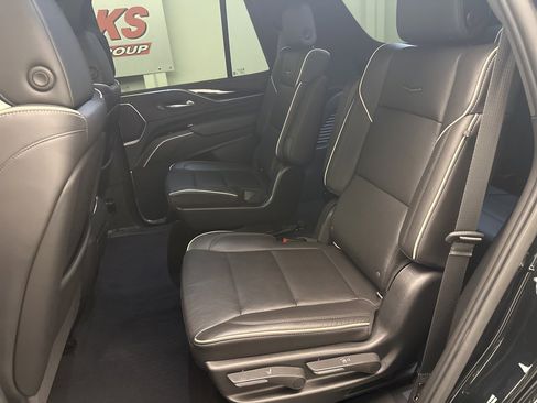 Used 2021 Cadillac Escalade Sport w/ LPO, Illumination Package image 13