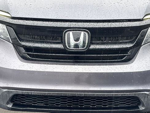 Used 2021 Honda Pilot Special Edition image 9