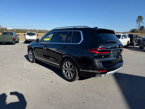 Used 2023 BMW X7 xDrive40i image 3