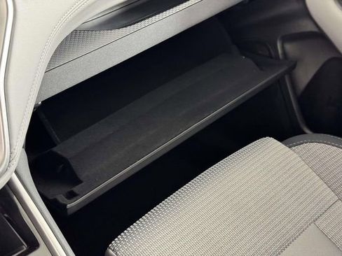 Used 2025 Subaru Outback Premium image 29