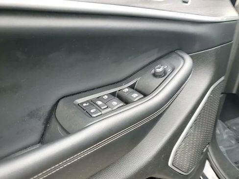 Used 2023 Jeep Grand Cherokee 4WD 4xe image 14