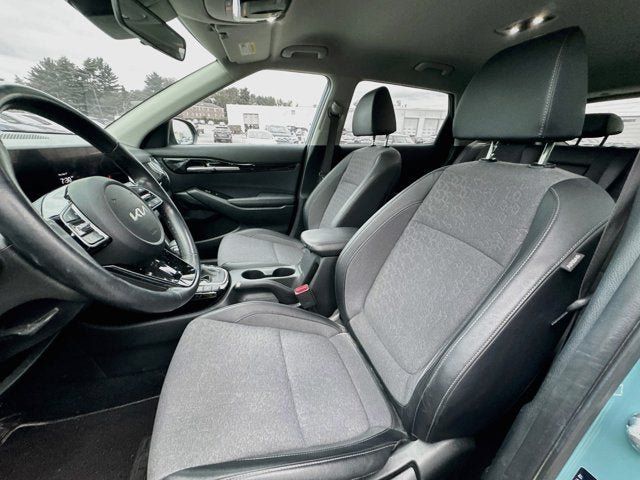 Used 2024 Kia Seltos S AWD/4WD image 21
