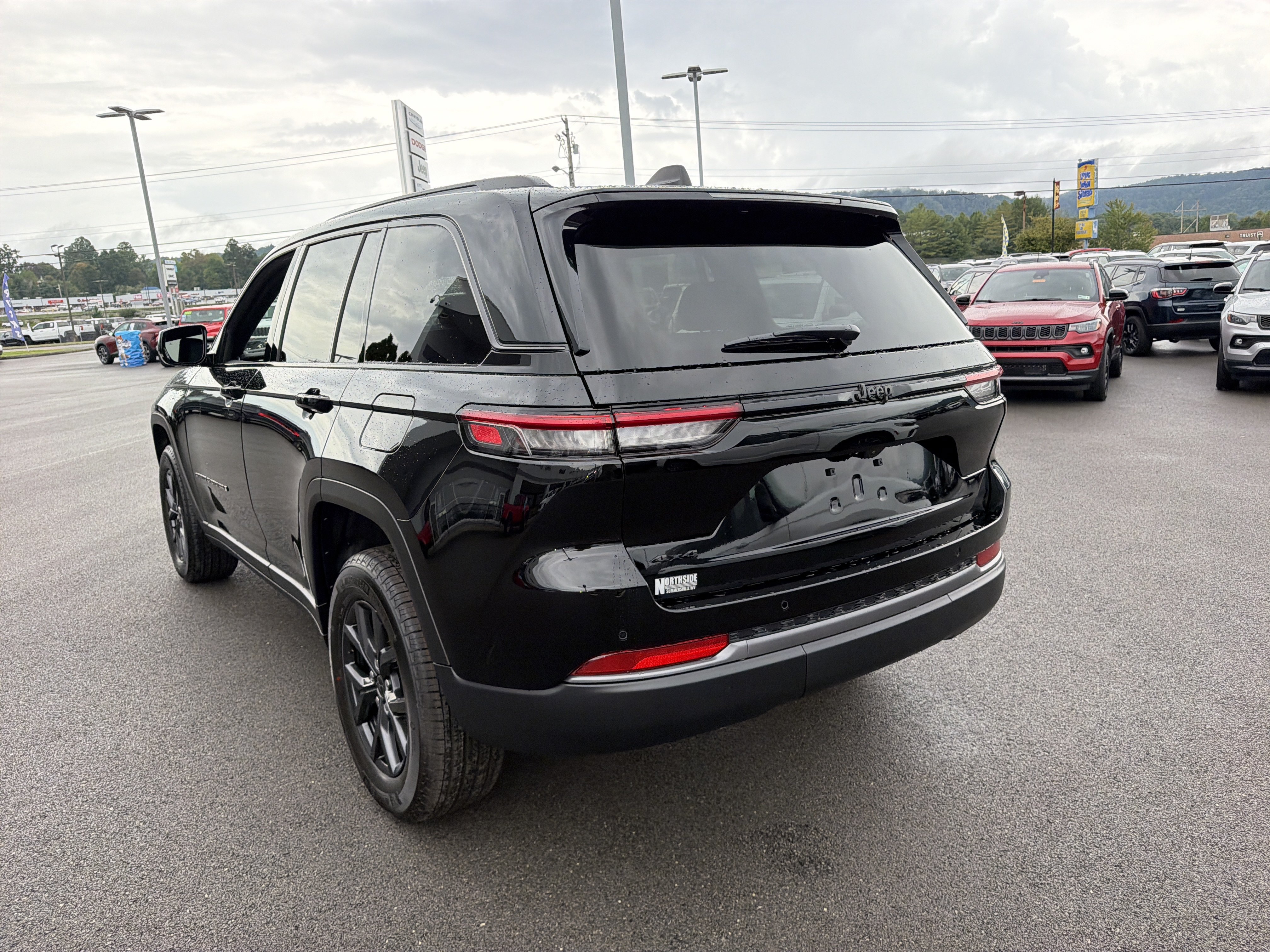 New 2027 Jeep Grand Cherokee 4WD image 10