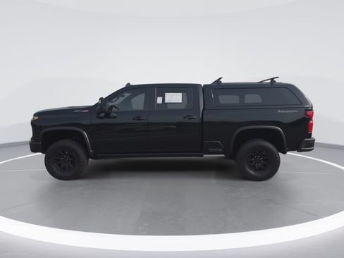 Used 2024 Chevrolet Silverado 2500 ZR2 w/ ZR2 Bison Edition AWD/4WD image 6