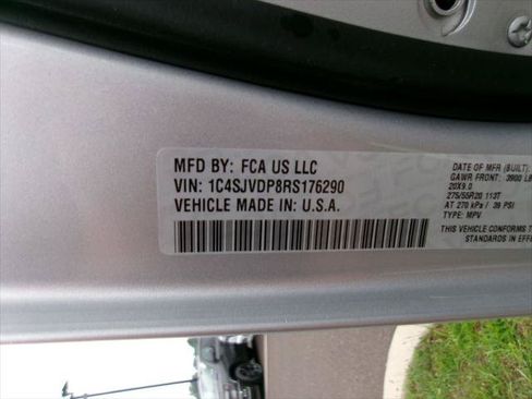 Certified 2024 Jeep Wagoneer Series III AWD/4WD image 19