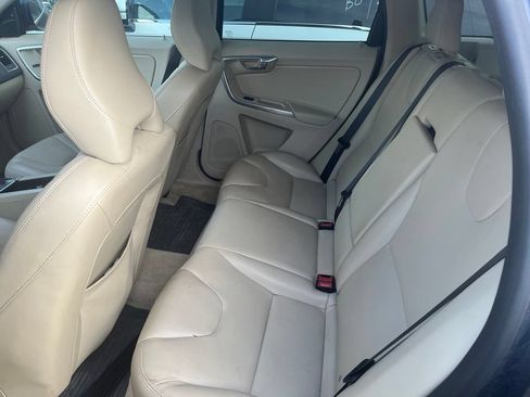 Used 2015 Volvo XC60 T5 AWD/4WD image 7