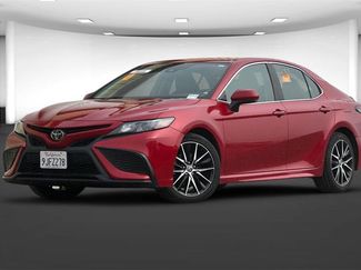 Used 2024 Toyota Camry SE video 2