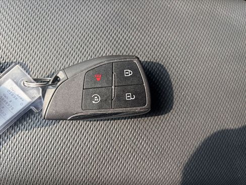 Used 2025 Chevrolet Equinox LT FWD image 22