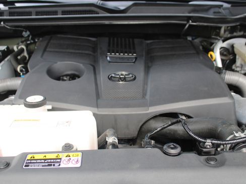 Used 2022 Toyota Tundra SR5 image 26