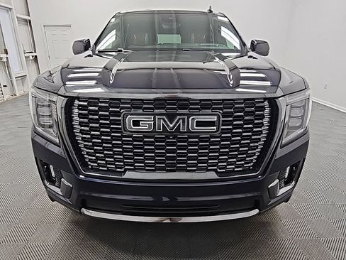 Certified 2024 GMC Yukon Denali Ultimate image 3