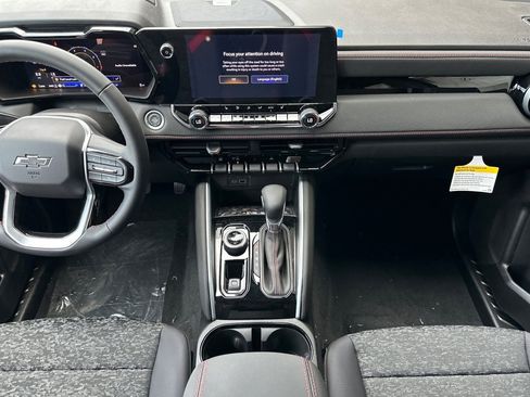 New 2025 Chevrolet Colorado Z71 w/ Midnight Edition image 15