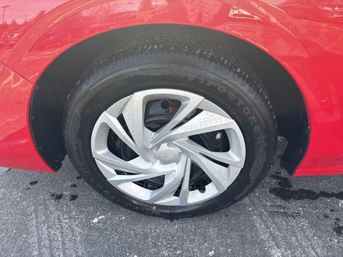 Certified 2024 Subaru Impreza 2.0i image 7